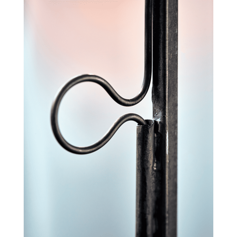 Casa Doctor Vivi candelabro, Bronce antiguo