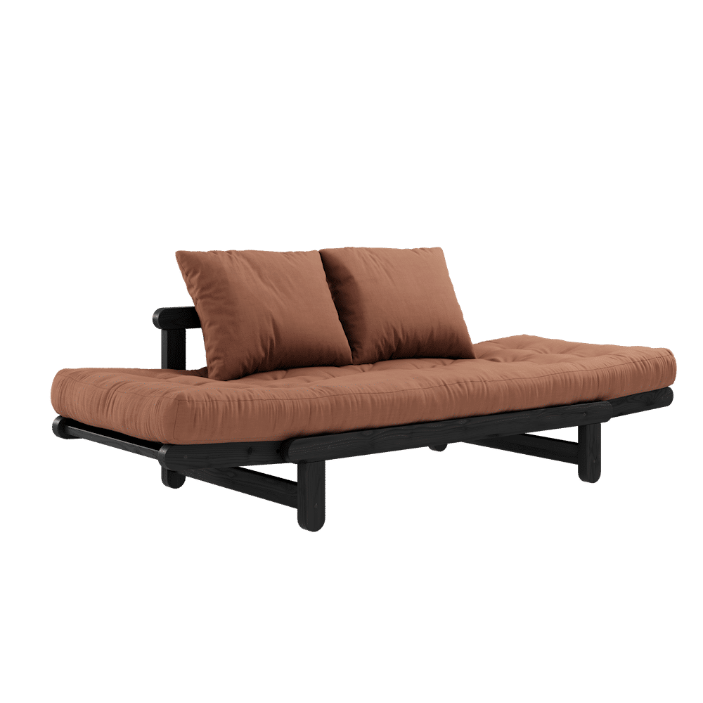 Karup Design BEAT BLACK LACQUERED W. BEAT MATTRESS SET CLAY BROWN